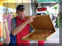 127_Urs_Pizza.jpg (26883 Byte)