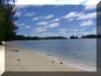 010_Muri_Beach.jpg (23766 Byte)